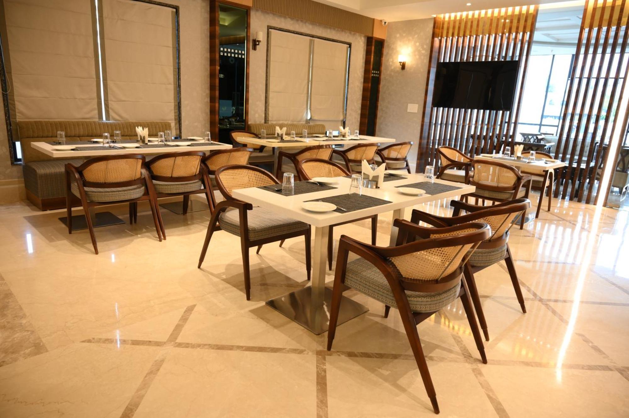 ורנאסי The Mudra Hotel מראה חיצוני תמונה