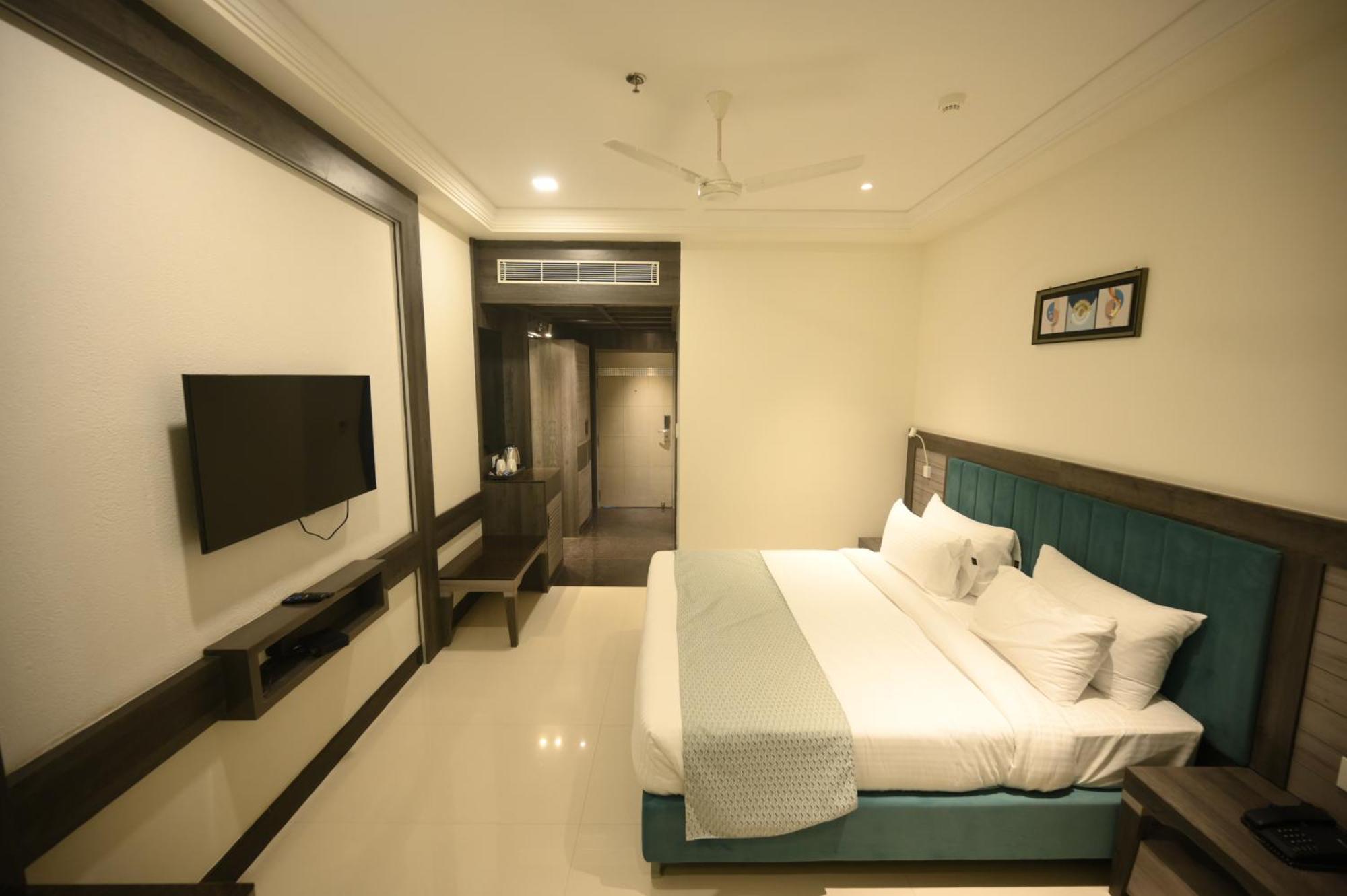 ורנאסי The Mudra Hotel מראה חיצוני תמונה