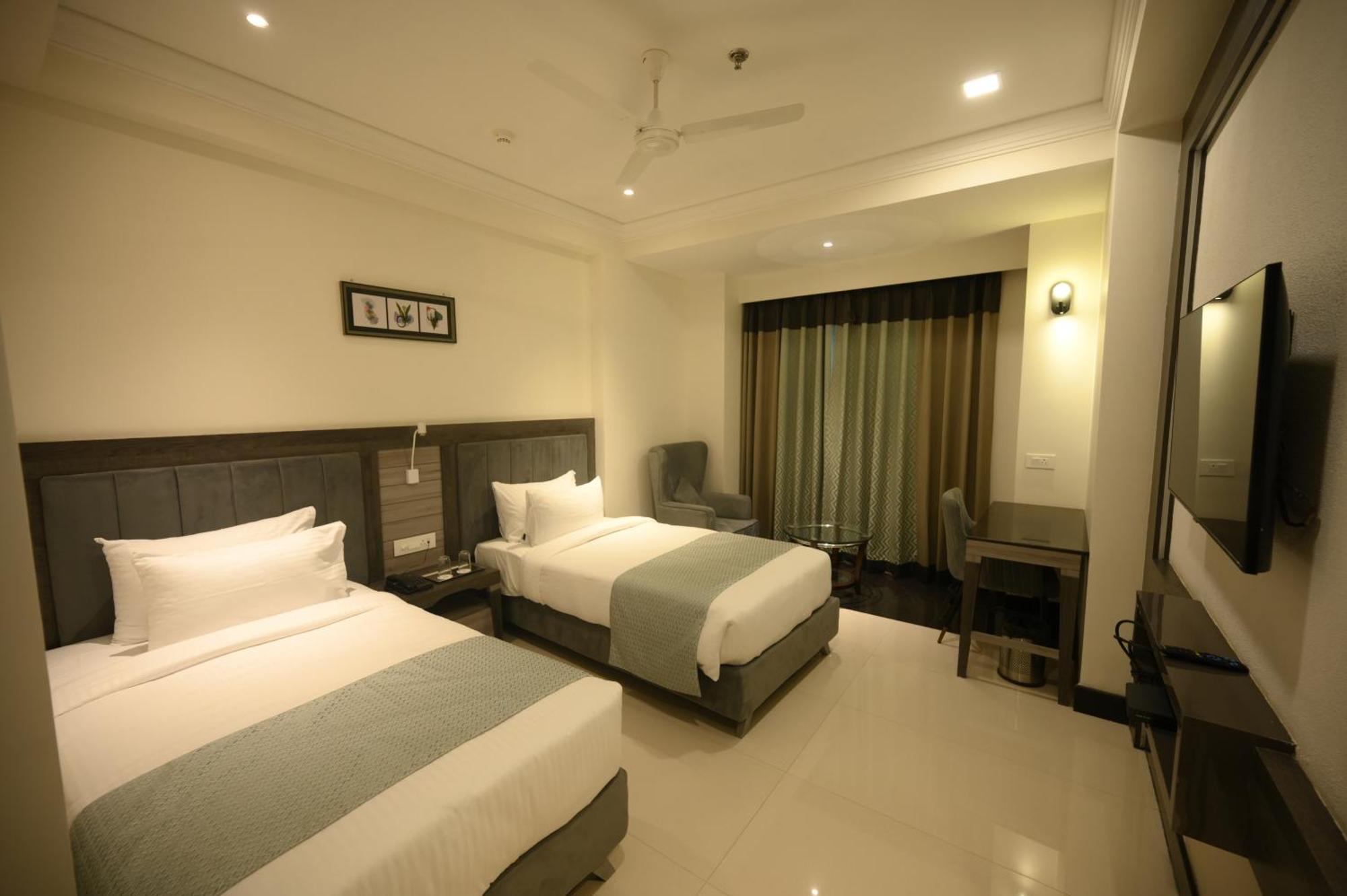 ורנאסי The Mudra Hotel מראה חיצוני תמונה